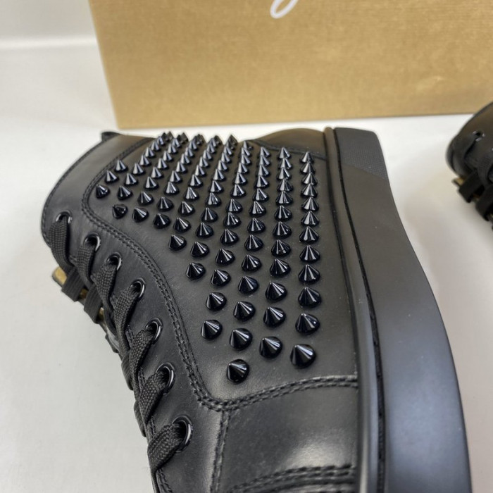 Ch**an louboutin l0*is junior spikes