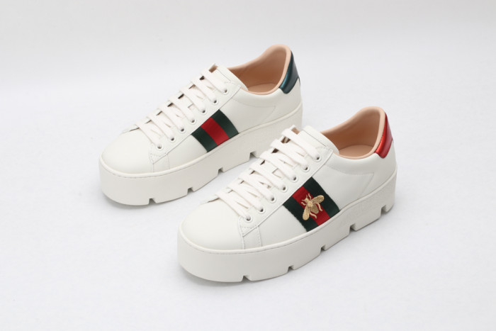 G*u*i low-top sneaker
